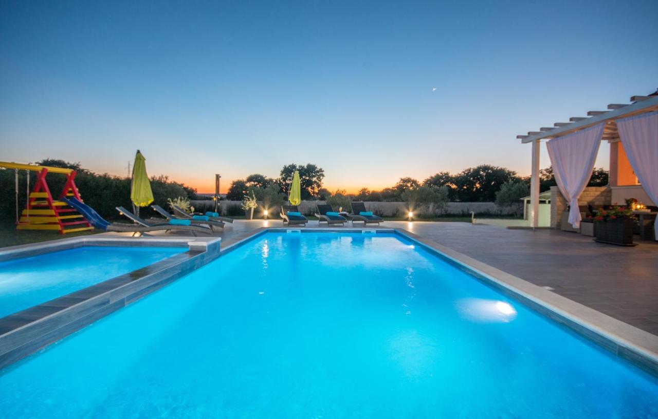 Villa Maris Tinj Esterno foto
