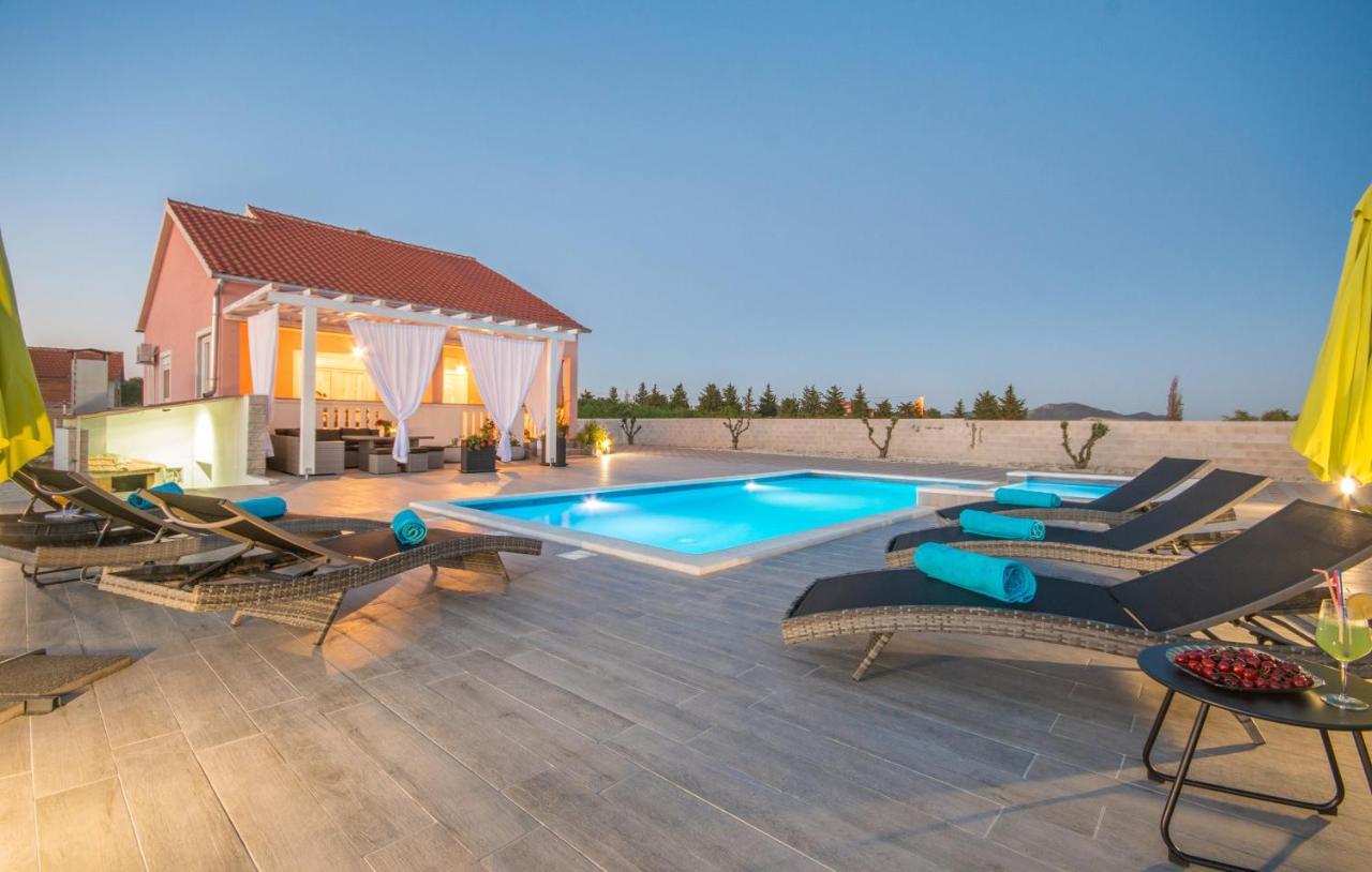 Villa Maris Tinj Esterno foto