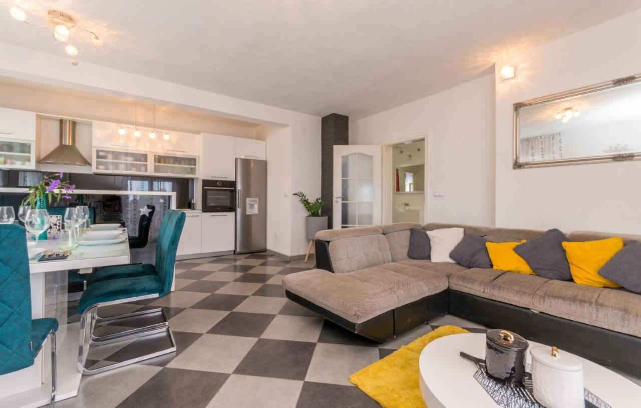 Villa Maris Tinj Esterno foto
