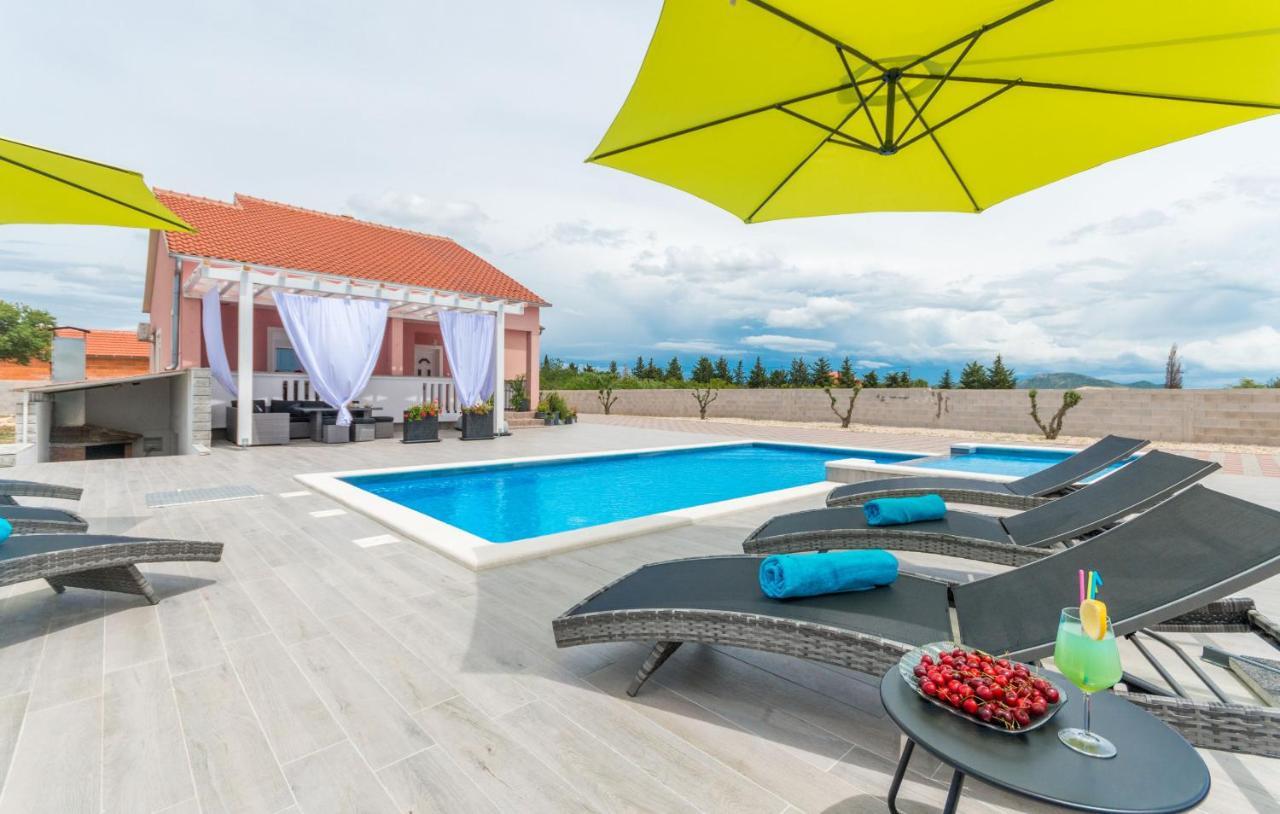 Villa Maris Tinj Esterno foto