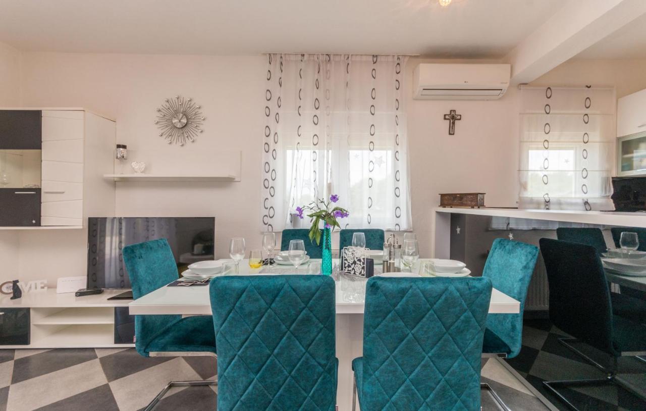 Villa Maris Tinj Esterno foto